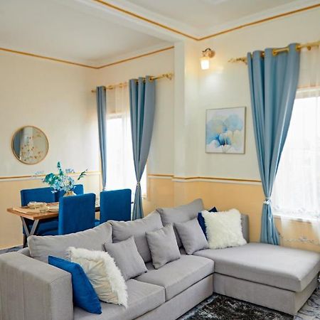Appartement Avec Vue Panoramique Two Or Three Rooms Yaounde Exterior photo