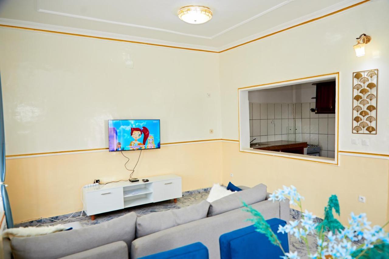 Appartement Avec Vue Panoramique Two Or Three Rooms Yaounde Exterior photo