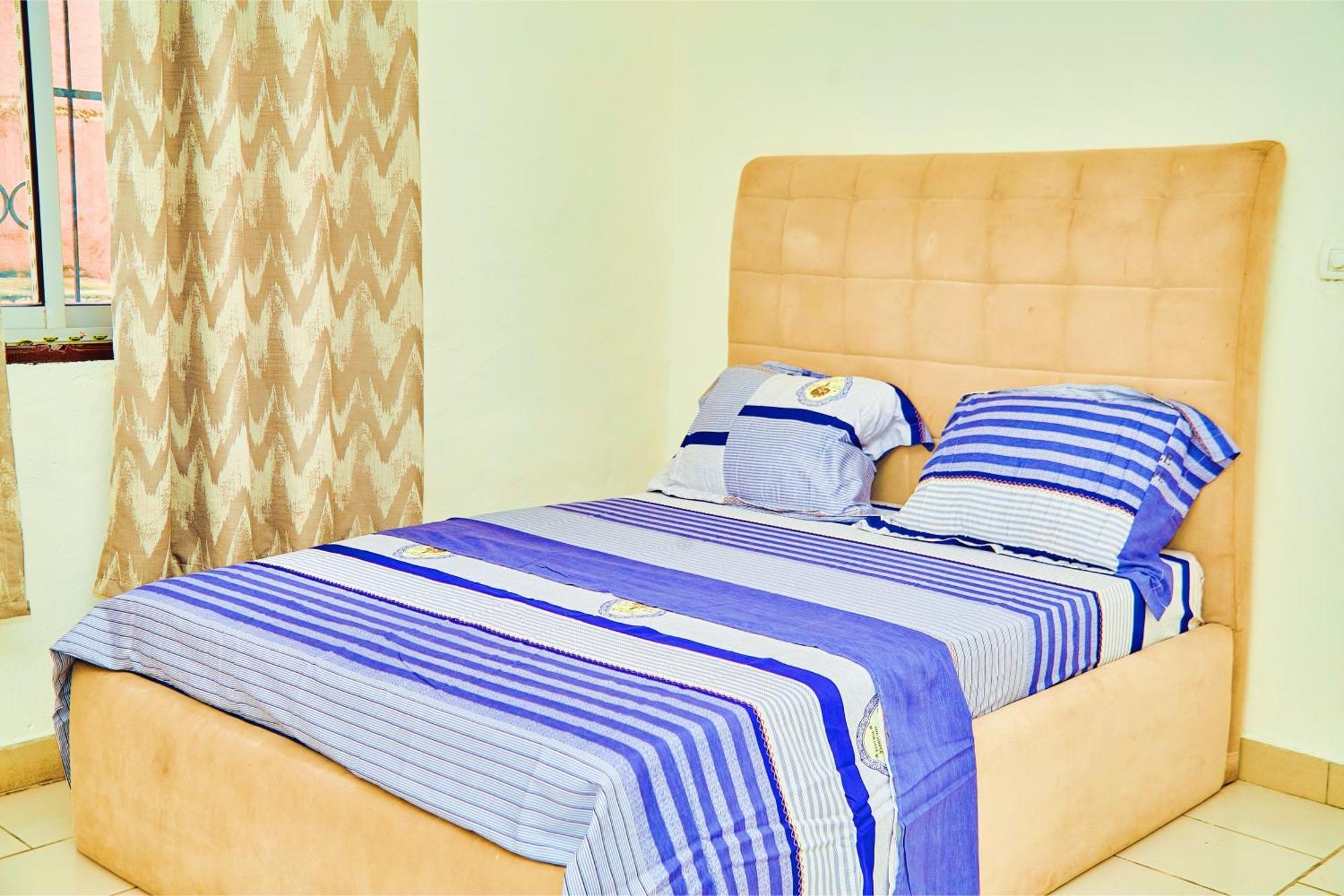 Appartement Avec Vue Panoramique Two Or Three Rooms Yaounde Exterior photo