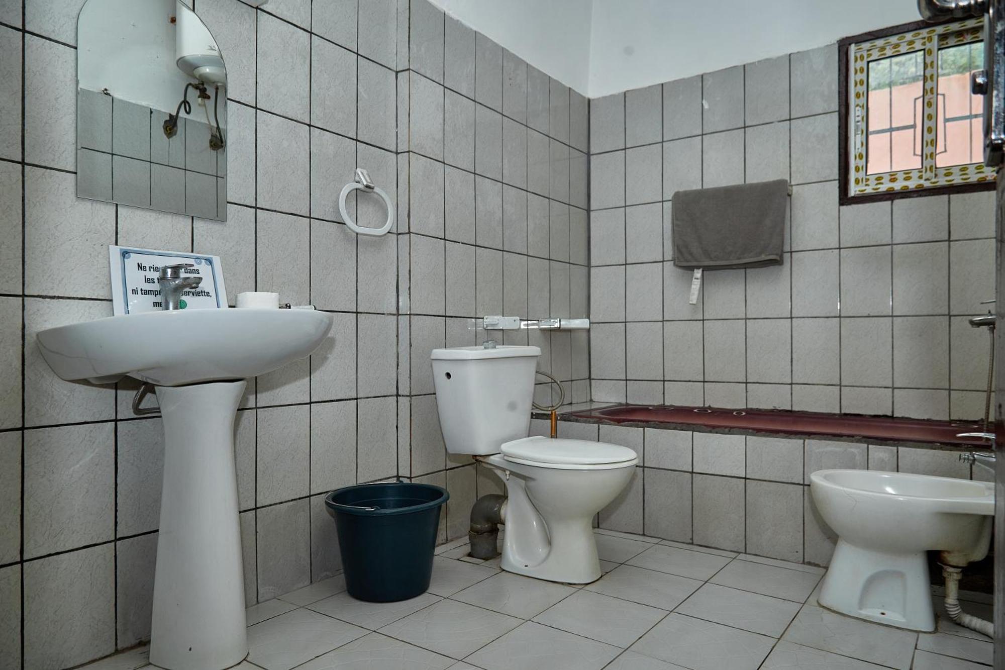 Appartement Avec Vue Panoramique Two Or Three Rooms Yaounde Exterior photo