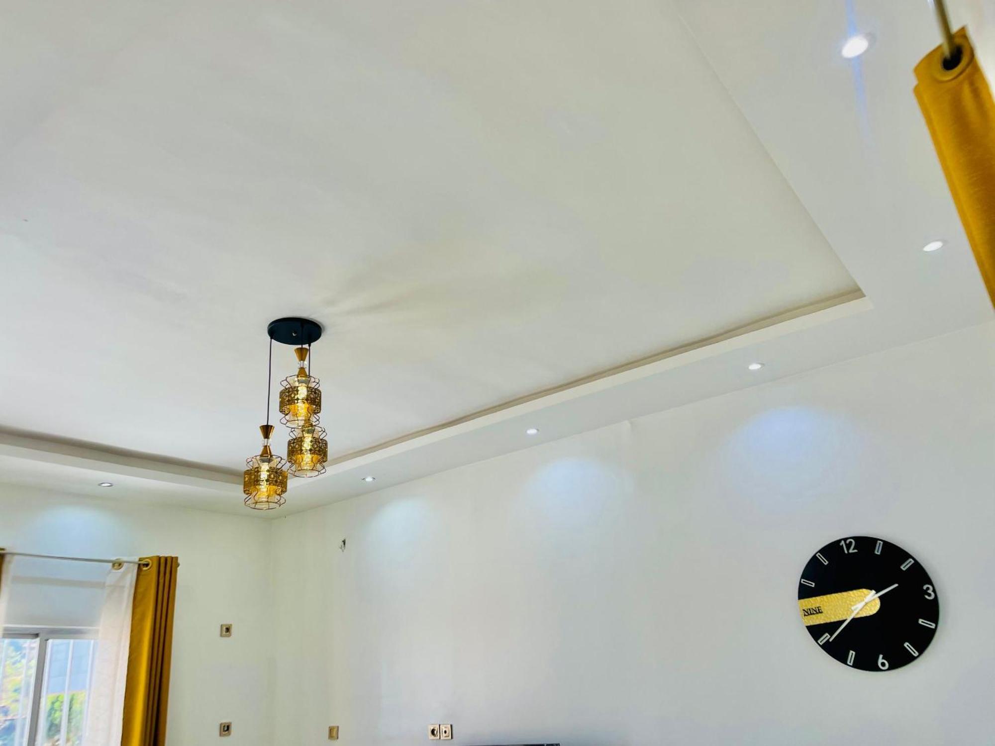 Appartement Avec Vue Panoramique Two Or Three Rooms Yaounde Exterior photo