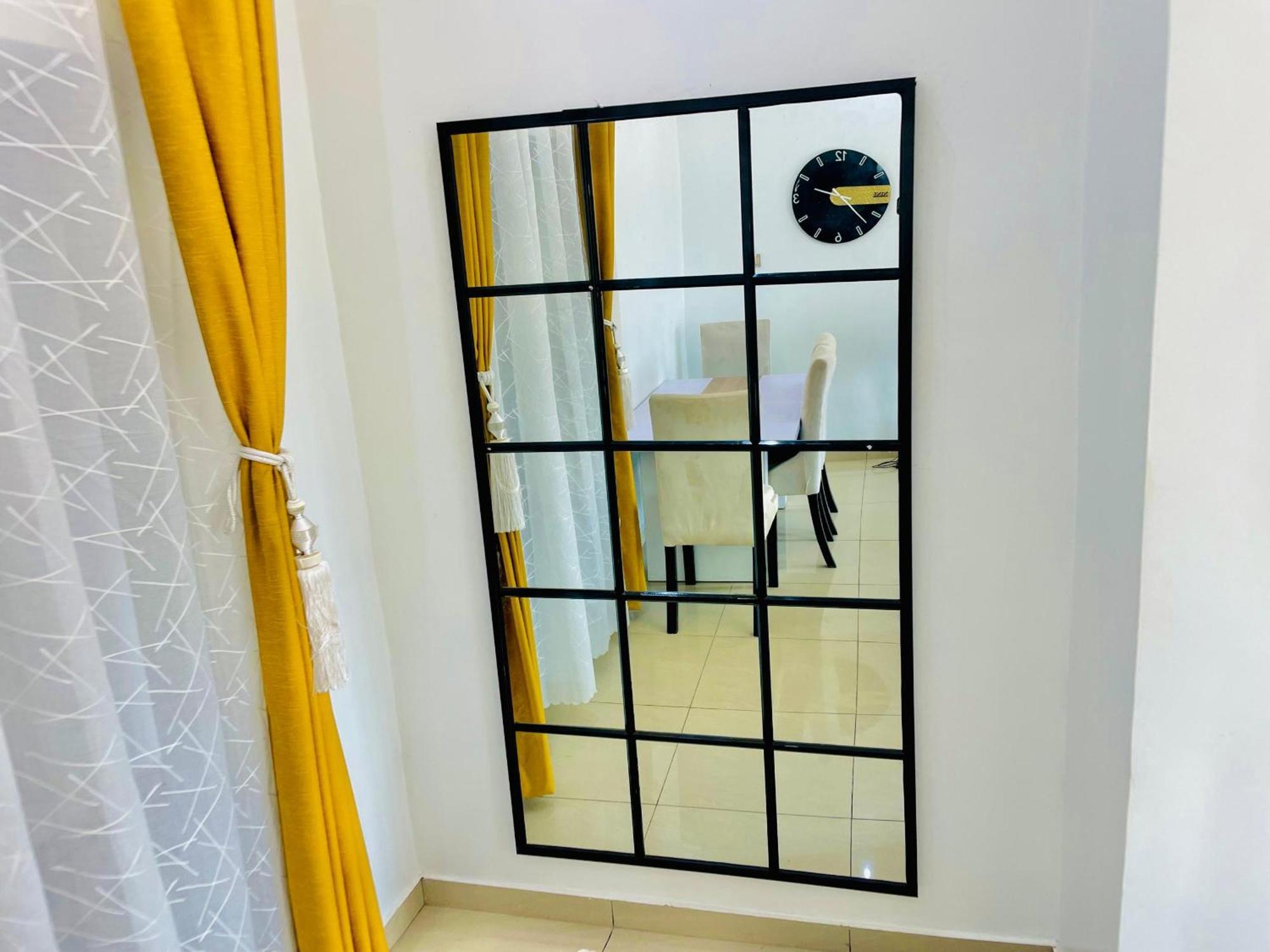 Appartement Avec Vue Panoramique Two Or Three Rooms Yaounde Exterior photo